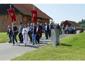 Bittprozession an Pfingstmontag (Foto: Karl-Franz Thiede)